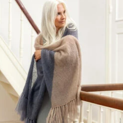 Lana Grossa 66 Shawl In Silkhair PDF