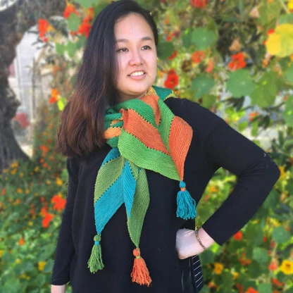 Freia Fine Handpaints Archer Scarf & Shawl PDF 4 Freia Fine Handpaints Archer Scarf & Shawl PDF - Image 2