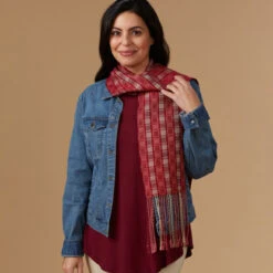 Valley Yarns #260 Taste Of Burgundy Scarf PDF