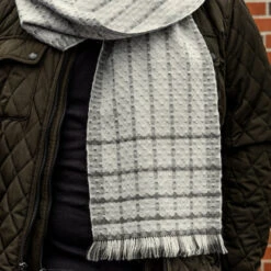 Valley Yarns #214 La Neige Scarf PDF -Textile Shop 416x416 4493